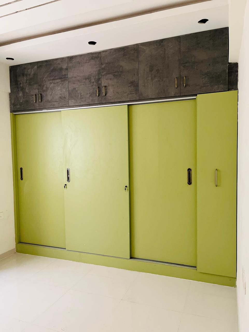 Bedroom Cupboard Color Design